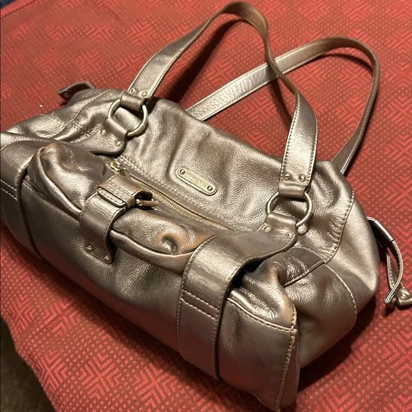 MICHAEL Michael Kors Metallic Shoulder Bag - Picture 12 of 16